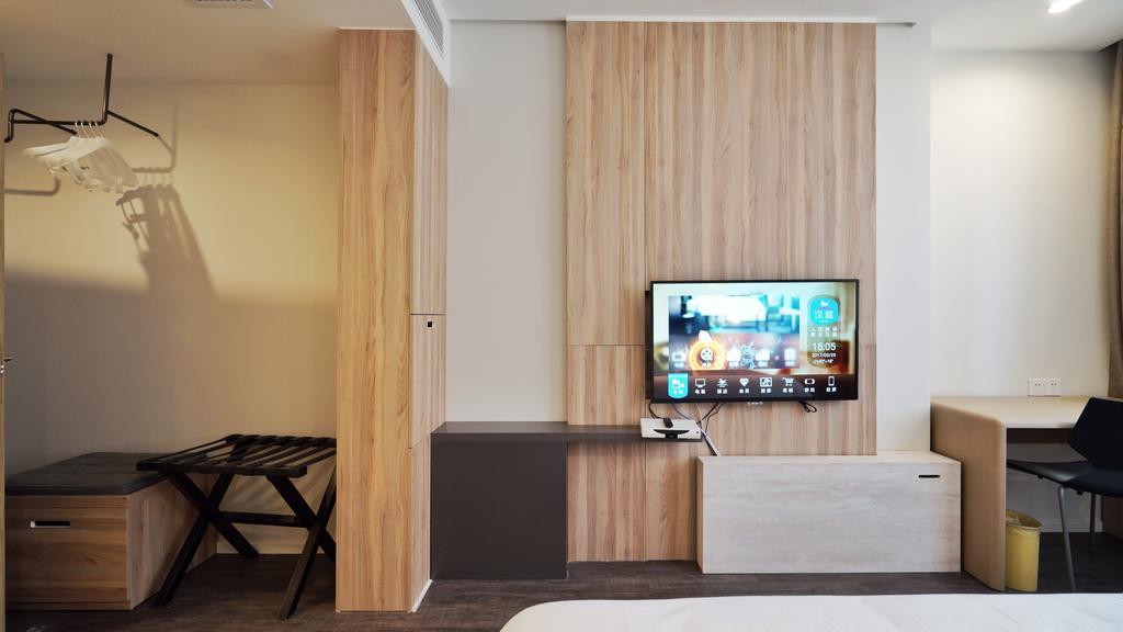 Hanting Premium Hotel Shanghai South Xizang Road Zewnętrze zdjęcie